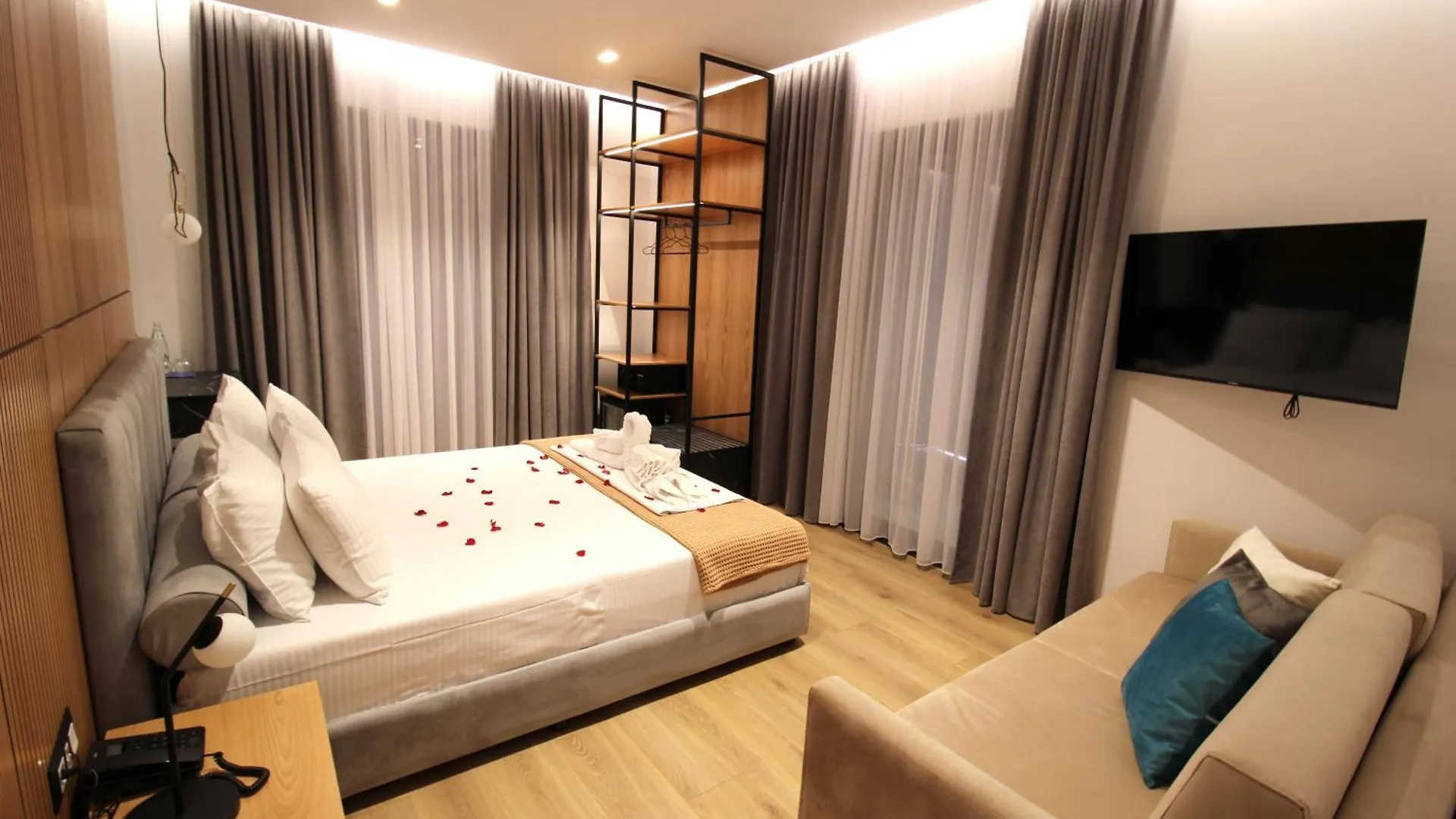 Ionian'S Breeze Hotel Ksamil